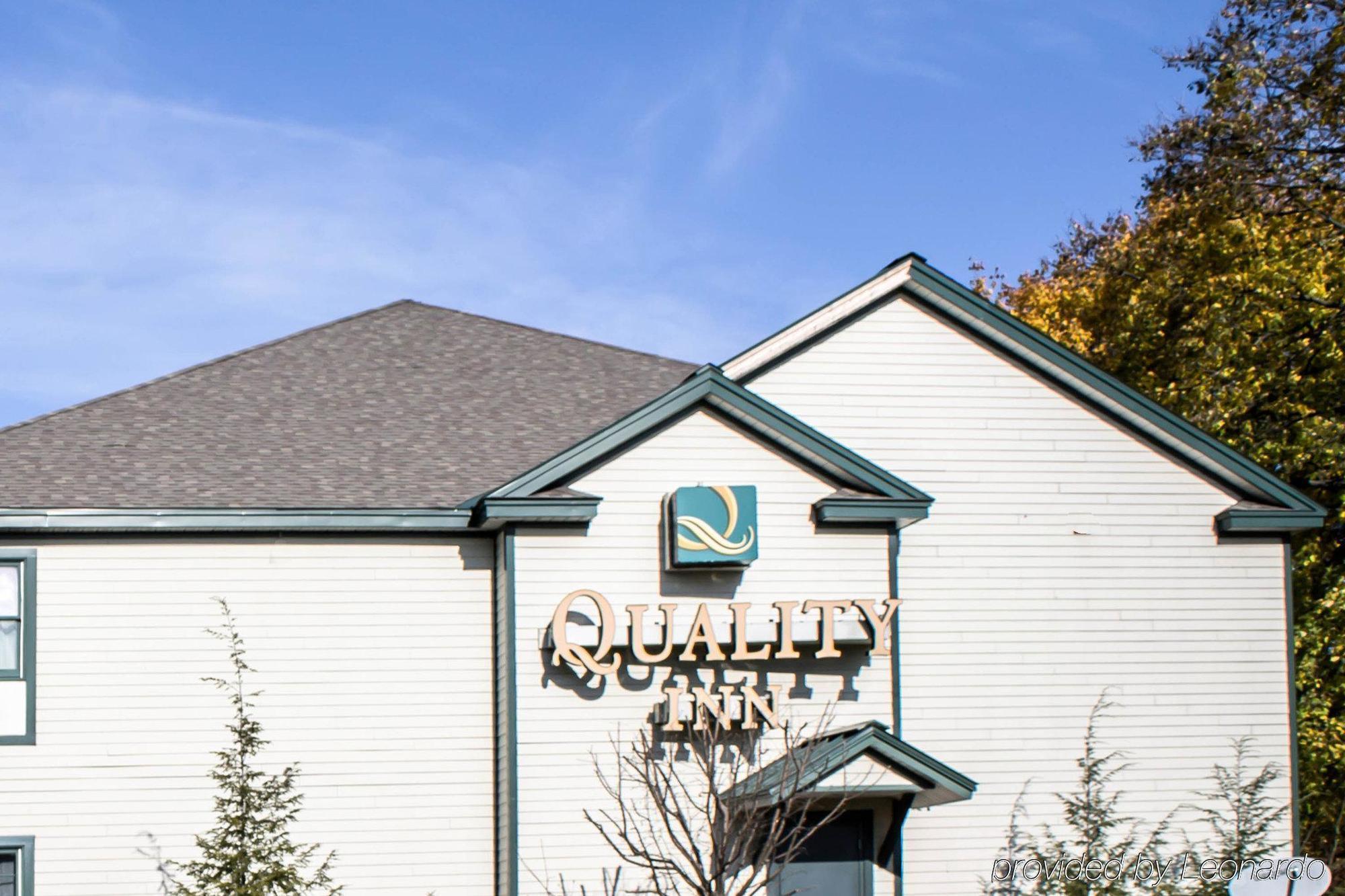 Econo Lodge Glens Falls - Lake George מראה חיצוני תמונה