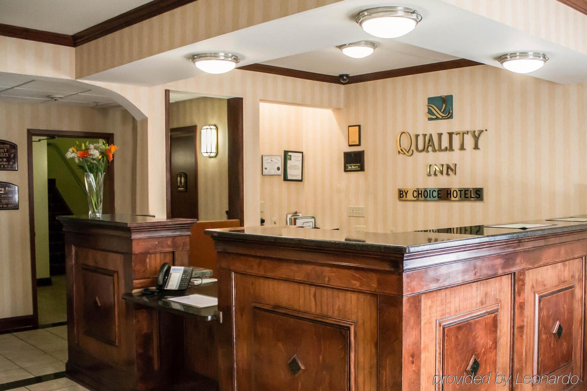 Econo Lodge Glens Falls - Lake George מראה חיצוני תמונה