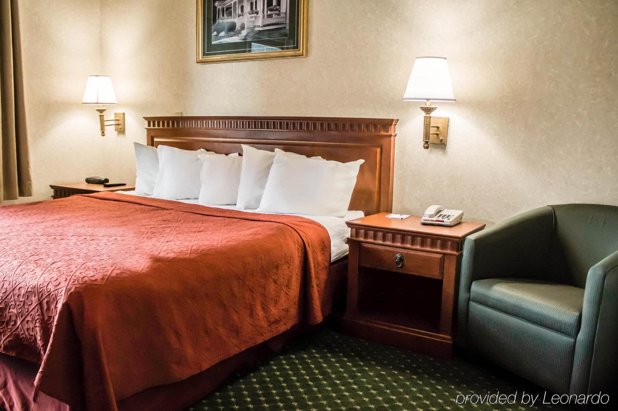 Econo Lodge Glens Falls - Lake George מראה חיצוני תמונה