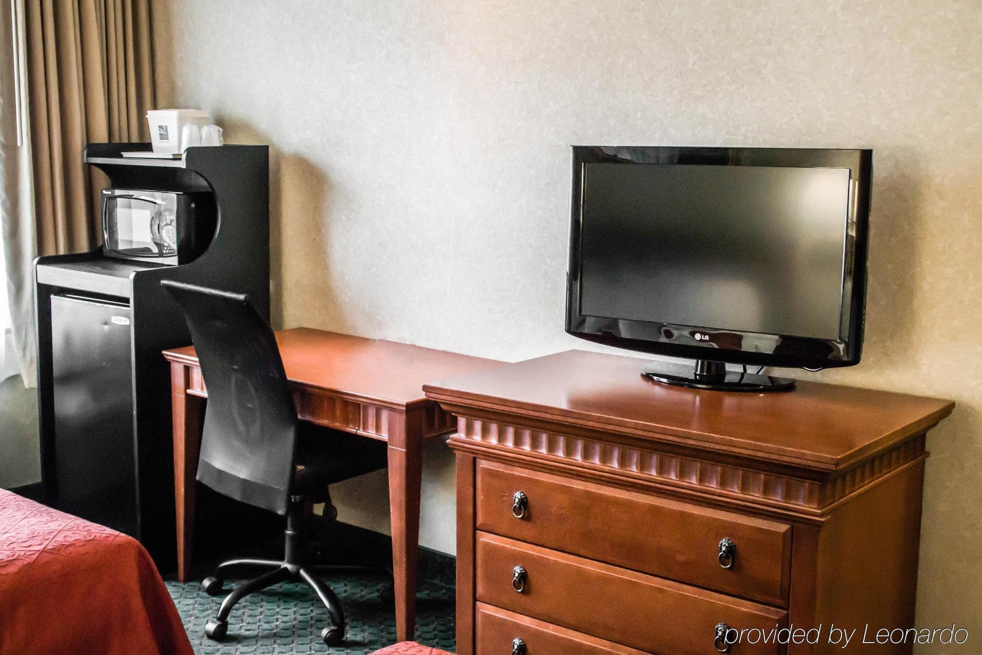 Econo Lodge Glens Falls - Lake George מראה חיצוני תמונה