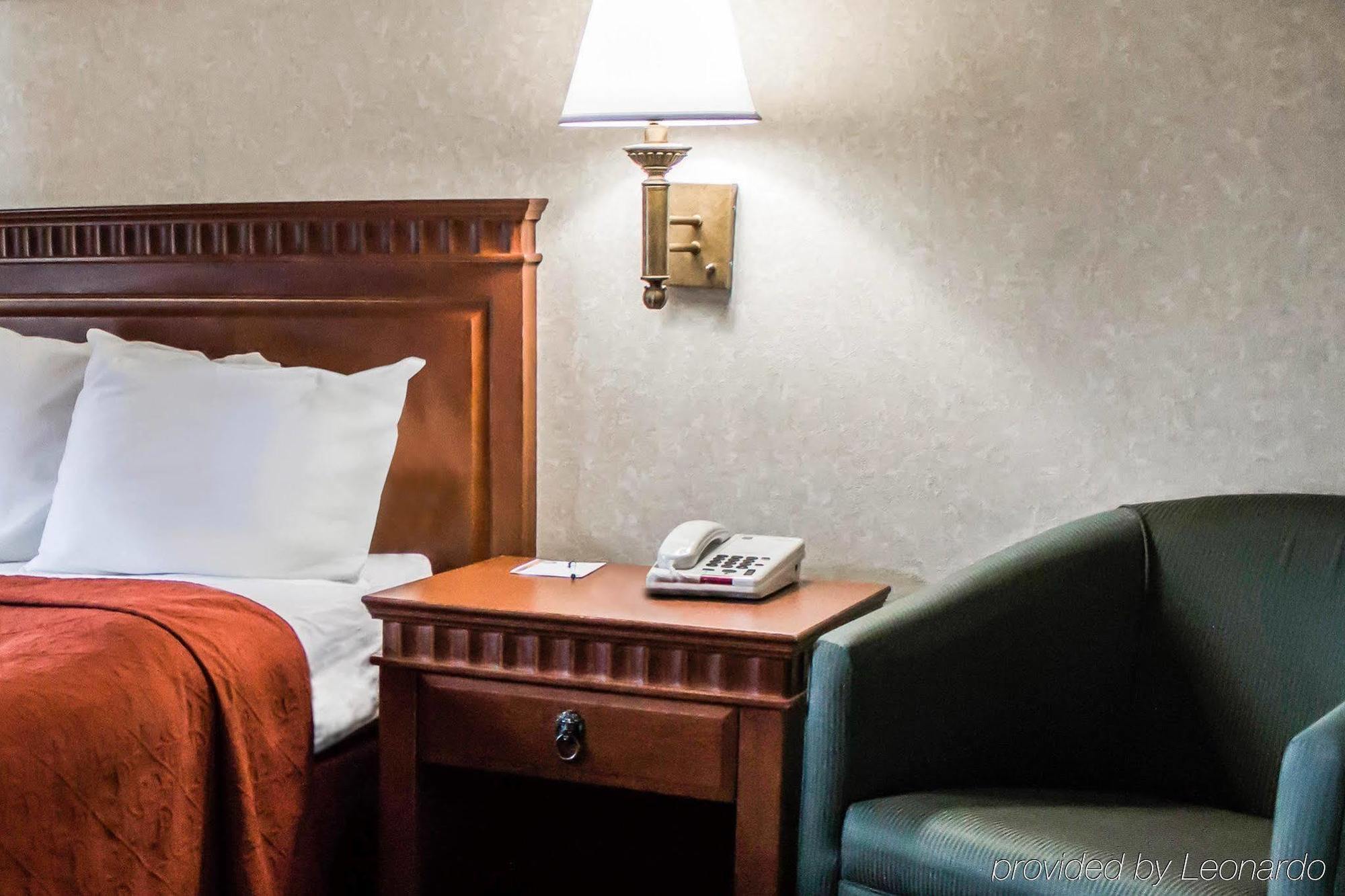 Econo Lodge Glens Falls - Lake George מראה חיצוני תמונה