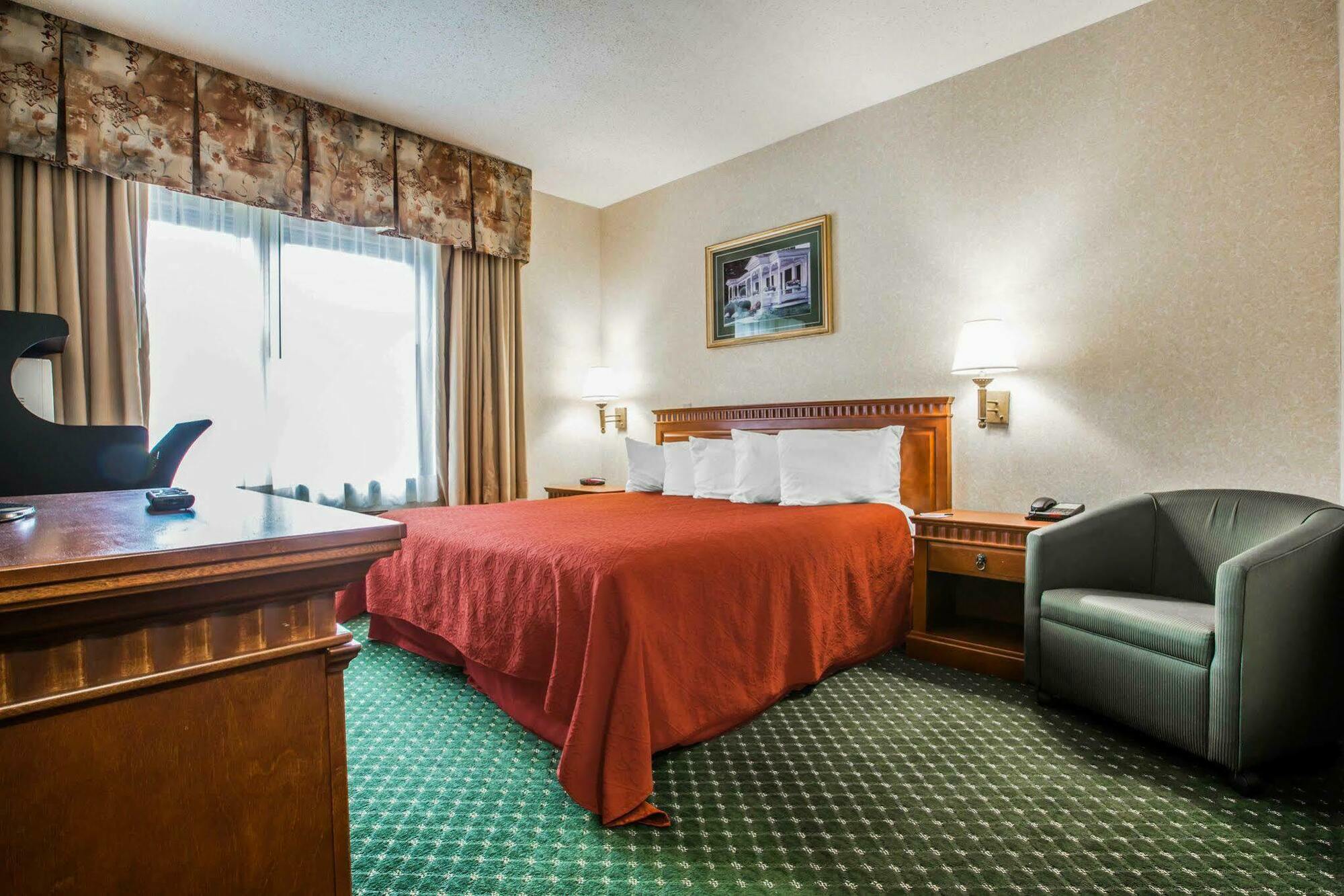 Econo Lodge Glens Falls - Lake George מראה חיצוני תמונה